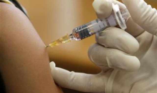 Vaccinazioni, c' chi dice no: si rischierebbero malattie neurologiche